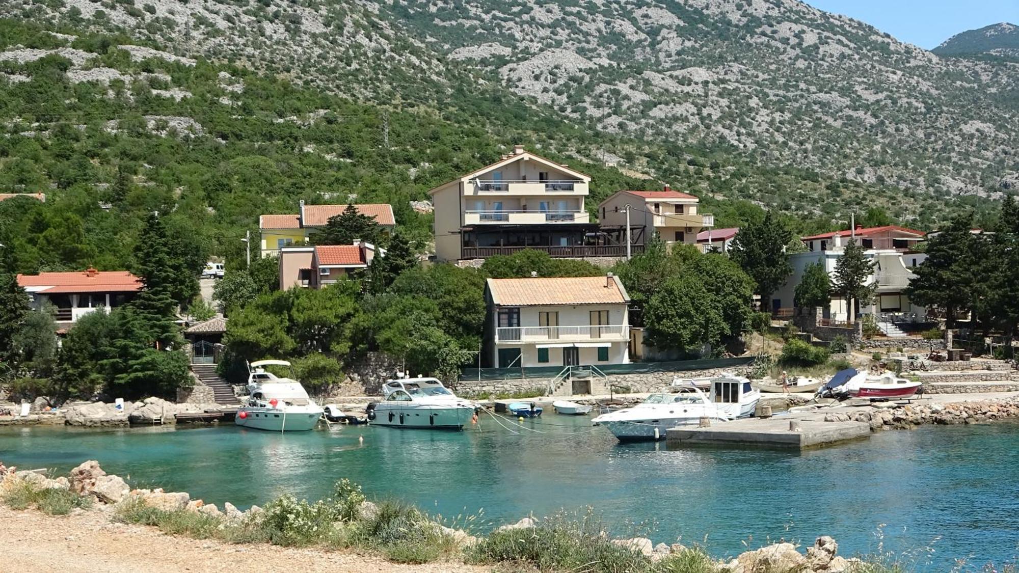 35 Meters From Sea Apartment Keser And House Karlobag Exterior photo