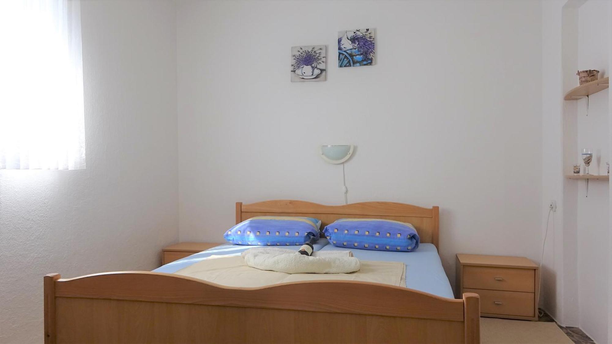 35 Meters From Sea Apartment Keser And House Karlobag Exterior photo