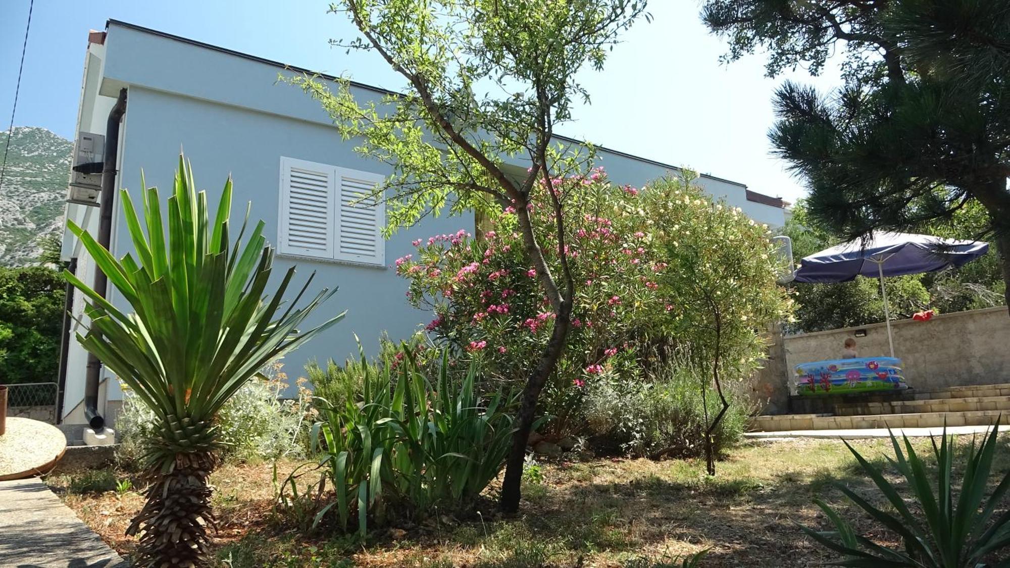 35 Meters From Sea Apartment Keser And House Karlobag Exterior photo