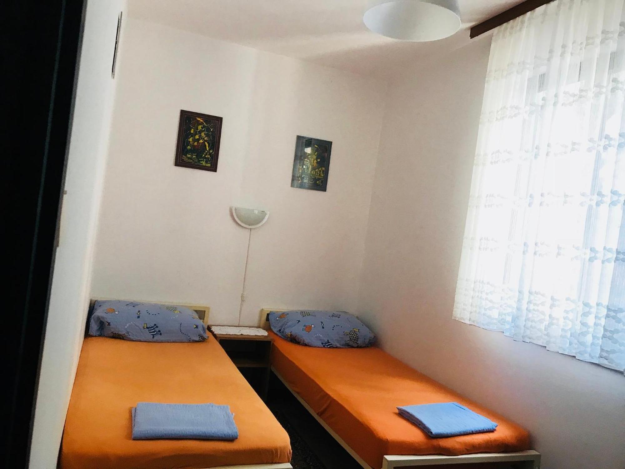 35 Meters From Sea Apartment Keser And House Karlobag Exterior photo